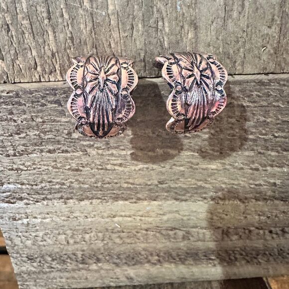 Copper Leaf Design Earrings: Embrace Western Elegance - Picture 4 of 10